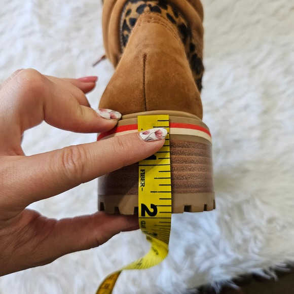 Schutz Sz 9.5 Keida Leopard Print Calf Hair Edgy Lace Up Combat Style Boots - Picture 8 of 10